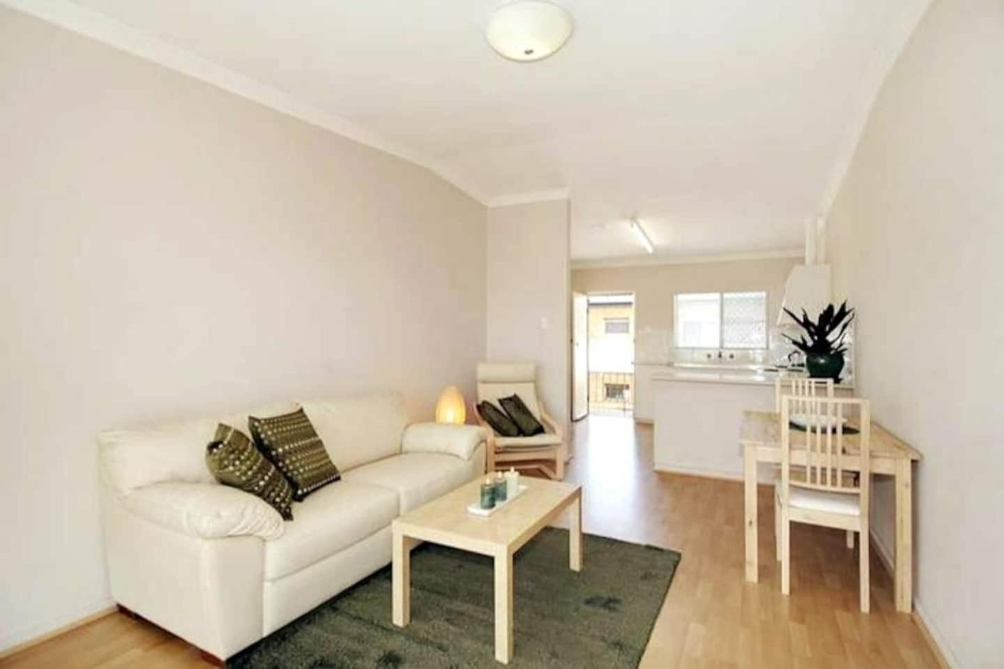 Acacia Holiday Or Business Stay - Quiet Location Perth Eksteriør bilde